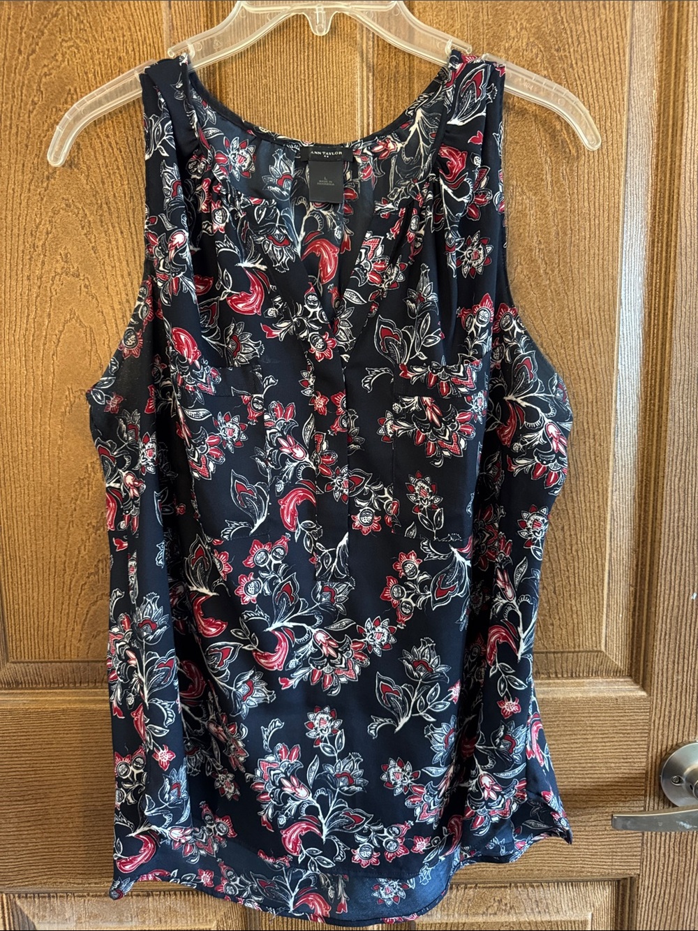 Ann Taylor Navy Sleeveless Floral Blouse with Red & White Accents
